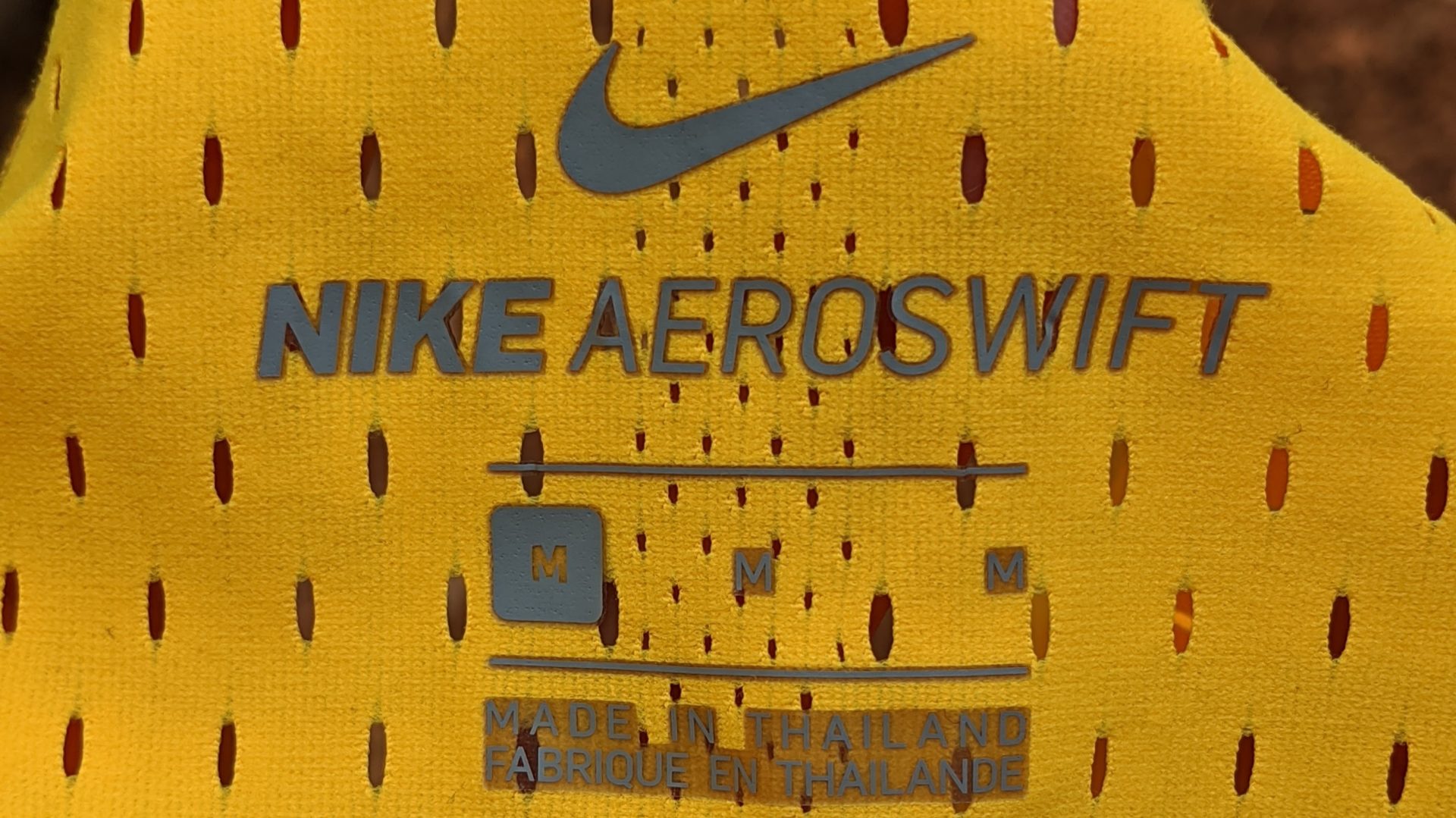 nike aeroswift tank review